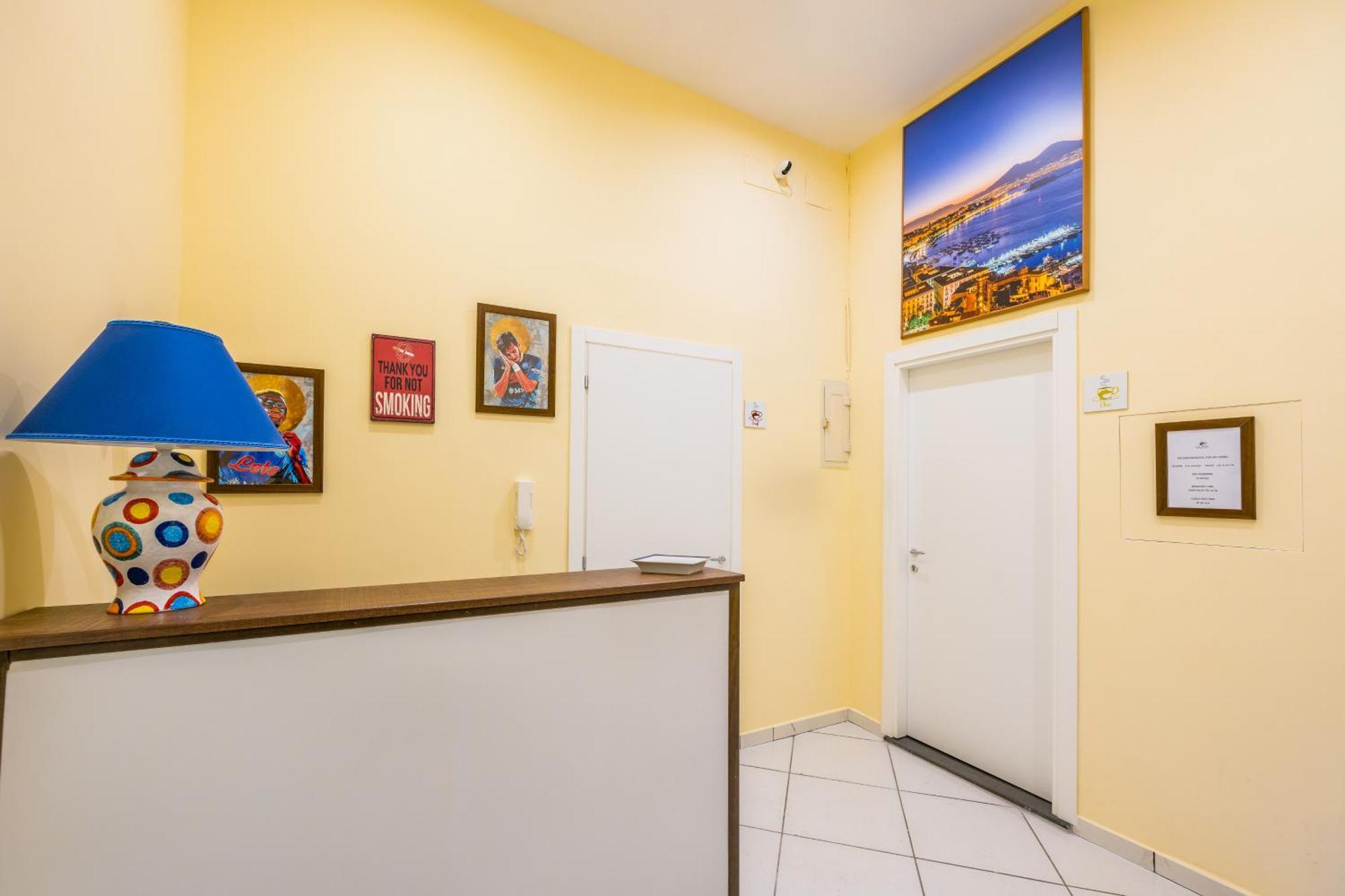 La Casa Di Bruno Neapel